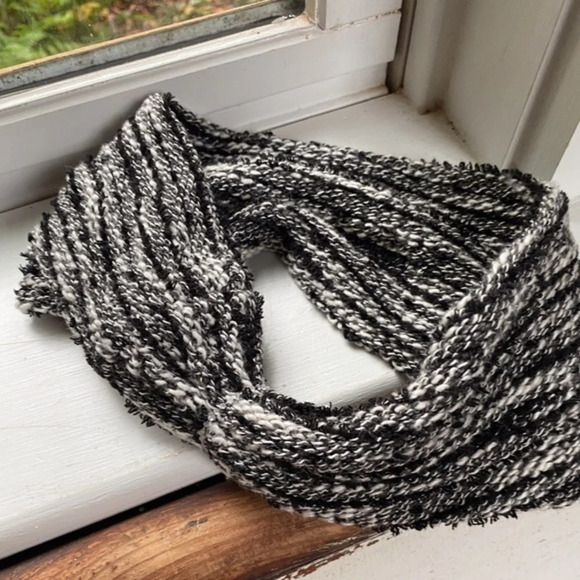 Anthropologie Marbled Twist Black Headband - Picture 1 of 4